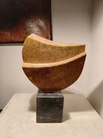 3011 Vintage Marmeren Kunstwerk op Sokkel, Ophalen of Verzenden