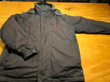 Fjallraven Jas Zwart Maat M beschikbaar voor biedingen