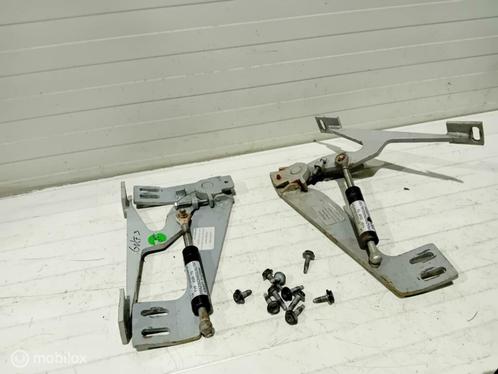 Vleugel scharnieren Volkswagen Golf 3, Auto-onderdelen, Klein materiaal, Gebruikt, Ophalen of Verzenden