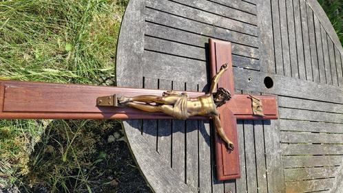 Groot vintage kruisbeeld | Verbronsd corpus | Wandkruis 20e, Antiek en Kunst, Kunst | Overige Kunst, Ophalen
