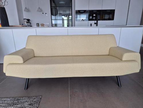 Designbank Havee Cloak Sky te koop, Huis en Inrichting, Banken | Bankstellen, Zo goed als nieuw, Rechte bank, Driepersoons, 200 tot 250 cm