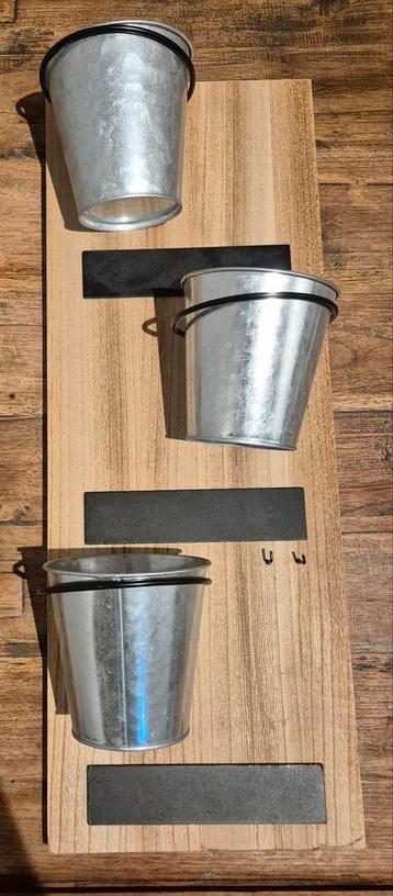 Leuk kruidenrek voor verse,kruiden  beschikbaar voor biedingen