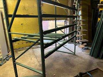 Palletstelling 2.30m hoog liggers 2 m. 90 cm ca 4.15m Huvema beschikbaar voor biedingen