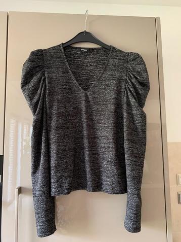 Zwart zilveren shirt met lange mouwen, maat M, ONLY beschikbaar voor biedingen