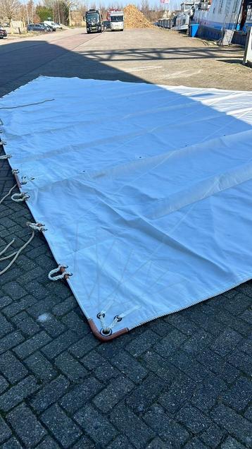 Zgan zeil zonder rabanden  beschikbaar voor biedingen