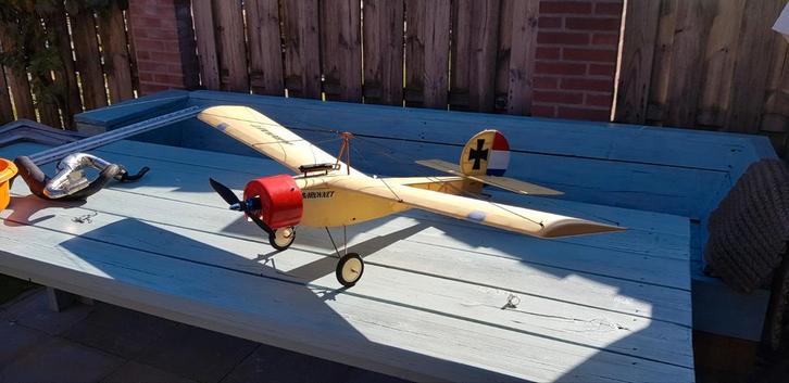 RC Vliegtuig baronnet Brushless, Hobby en Vrije tijd, Modelbouw | Radiografisch | Vliegtuigen, Ophalen of Verzenden