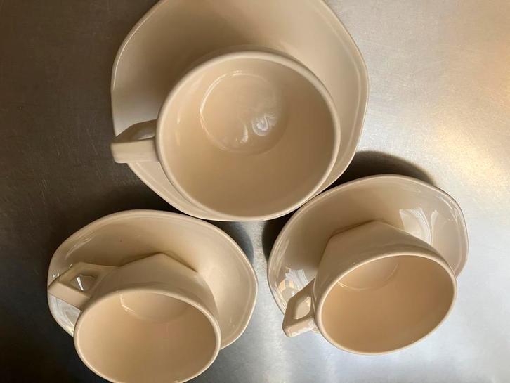 Arabia model Moderna, Antiek en Kunst, Antiek | Servies los, Ophalen of Verzenden