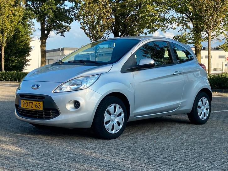 Ford Ka 1.2 51KW 2014 Grijs, Auto's, Ford, Particulier, Ka, ABS, Airbags, Airconditioning, Bluetooth, Boordcomputer, Centrale vergrendeling