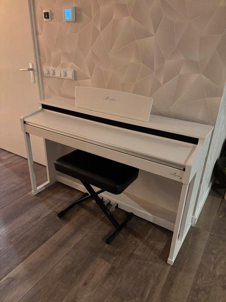 Amadeus D510 WD WH Digitale Piano - Wit, Muziek en Instrumenten, Piano's, Zo goed als nieuw, Piano, Wit, Digitaal, Ophalen