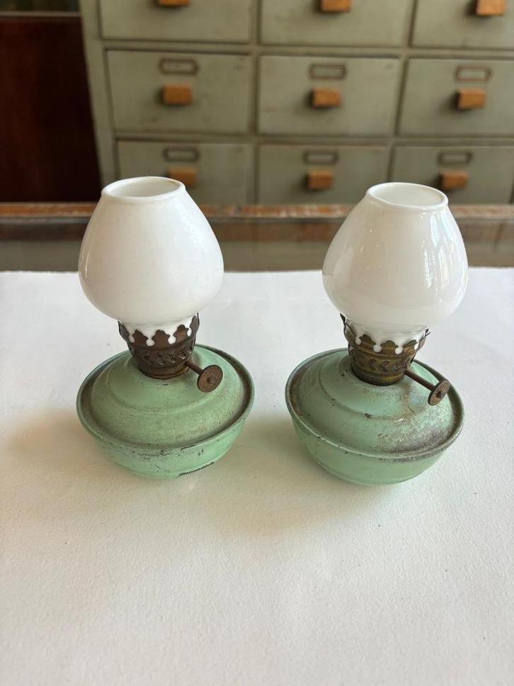 Antiek Engels olielampenset, groen metalen reservoir., Antiek en Kunst, Antiek | Lampen, Ophalen of Verzenden