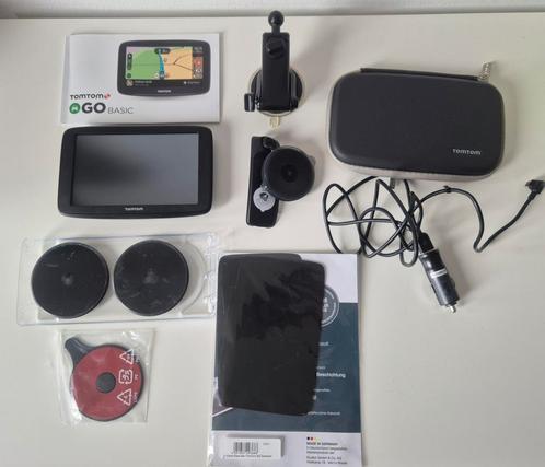 TomTom Go Basic + extra's, Motoren, Accessoires | Navigatiesystemen, Zo goed als nieuw, Ophalen of Verzenden