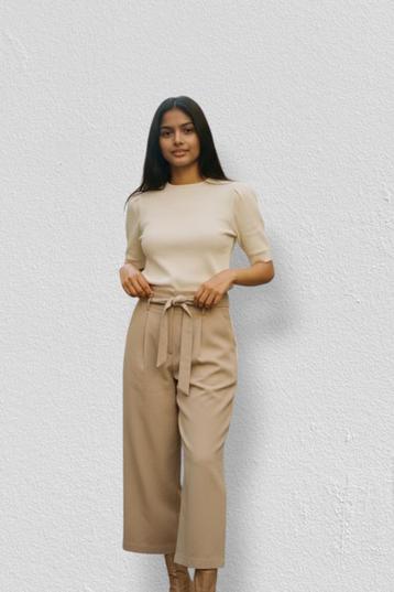Karen by Simonsen – Refined Beige Belted Culottes – M 🦋 beschikbaar voor biedingen