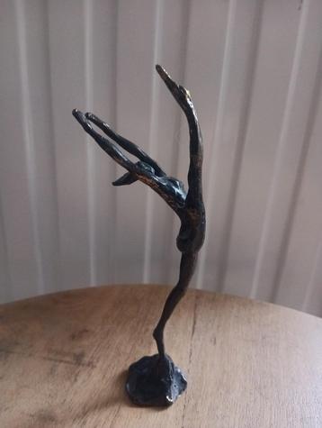 Sculptuur Corry Ammerlaan gestileerd brons Balletdanseres beschikbaar voor biedingen