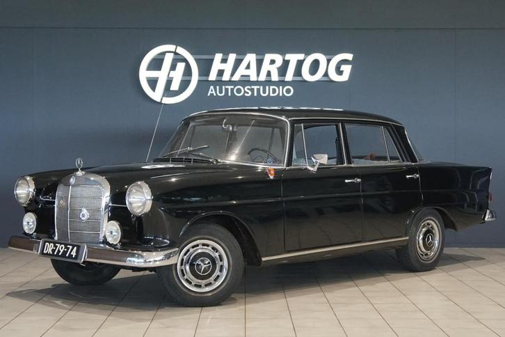 Mercedes-benz 190c Heckflosse 1965 W110, Auto's, Mercedes-Benz, Bedrijf, Te koop, 190-Serie, Benzine, Sedan, Handgeschakeld, Geïmporteerd