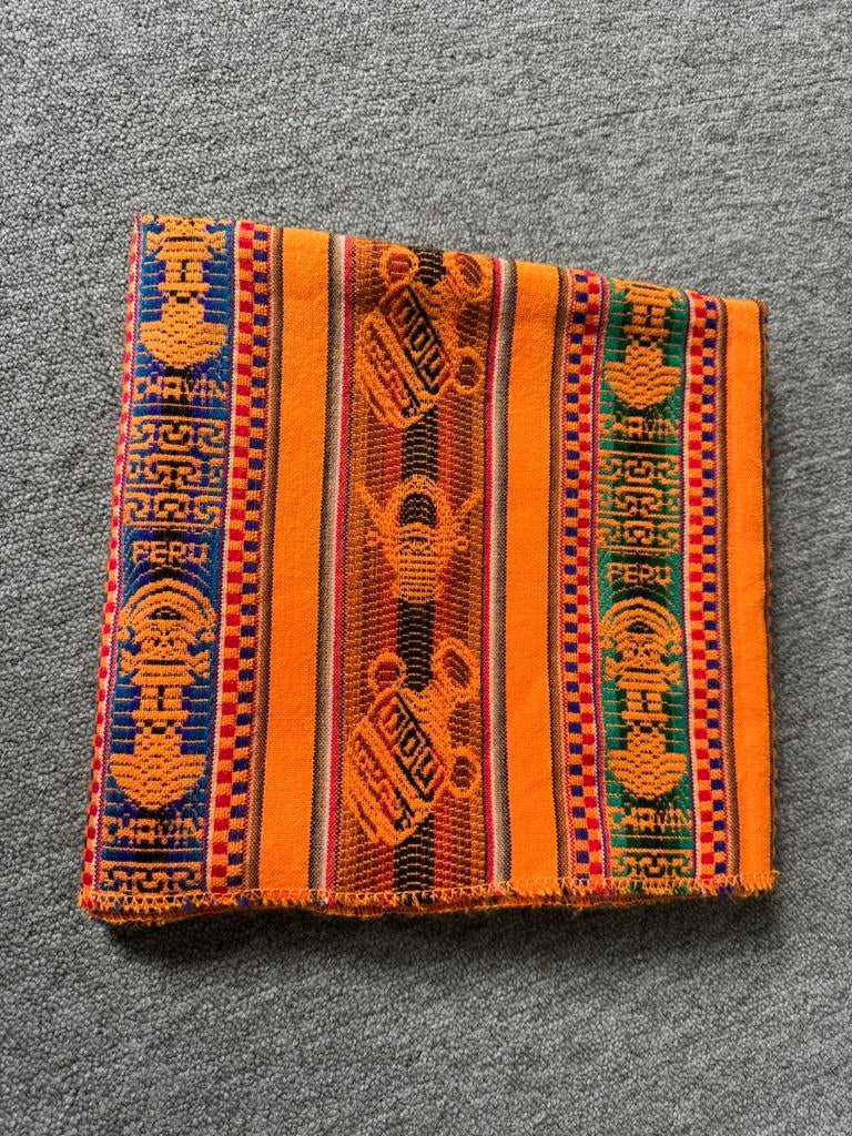 Tafelkleed, bed- of huisdecoratiehoes (110x112cm), Huis en Inrichting, Ophalen of Verzenden, Zo goed als nieuw