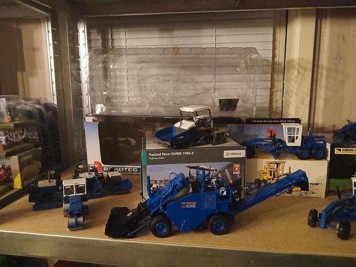 T.k. kws miniaturen nzg norscot liebherr cat vogele, Hobby en Vrije tijd, Modelauto's | 1:50, Zo goed als nieuw, Hijskraan, Tractor of Landbouw