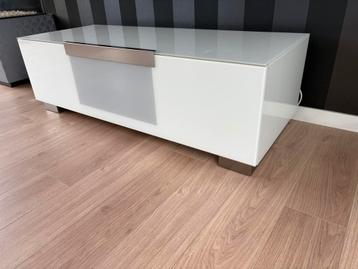 Munari tv meubel beschikbaar voor biedingen