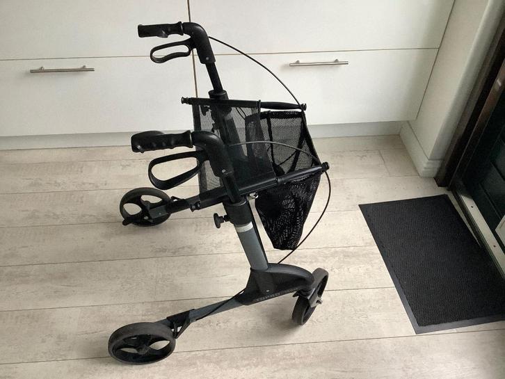 Topro troja rollator, Diversen, Rollators, Zo goed als nieuw, Lichtgewicht, Opvouwbaar, Ophalen