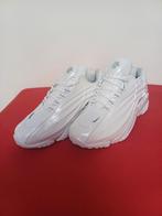 Nocta Hot Step 2.  Maat: 42., Wit, Nieuw, Ophalen of Verzenden, Sneakers of Gympen