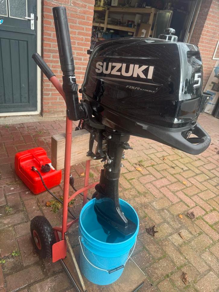 Suzuki 5 PK Buitenboordmotor - Zo Goed Als Nieuw!, Watersport en Boten, Buiten- en Binnenboordmotoren, Zo goed als nieuw, Benzine