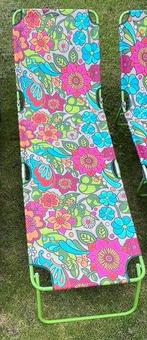 NOG 1 OVER; vrolijk retro ligbed – flowerpower bloemenprint, Ophalen of Verzenden, Gebruikt, Inklapbaar