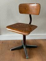 Vintage schoolstoeltje industrieel, Kinderen en Baby's, Kinderkamer | Tafels en Stoelen, Ophalen of Verzenden, Stoel(en)
