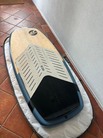 Cabrinha Code 5’4 Wingfoil Board beschikbaar voor biedingen