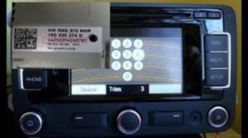 VW VOLKSWAGEN SEAT SKODA AUDI RADIO NAVIGATIE CODE RNS RCD beschikbaar voor biedingen