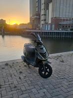 ZIP 4TAKT 2018 carb, Fietsen en Brommers, Ophalen, Maximaal 45 km/u, Zip, Zo goed als nieuw