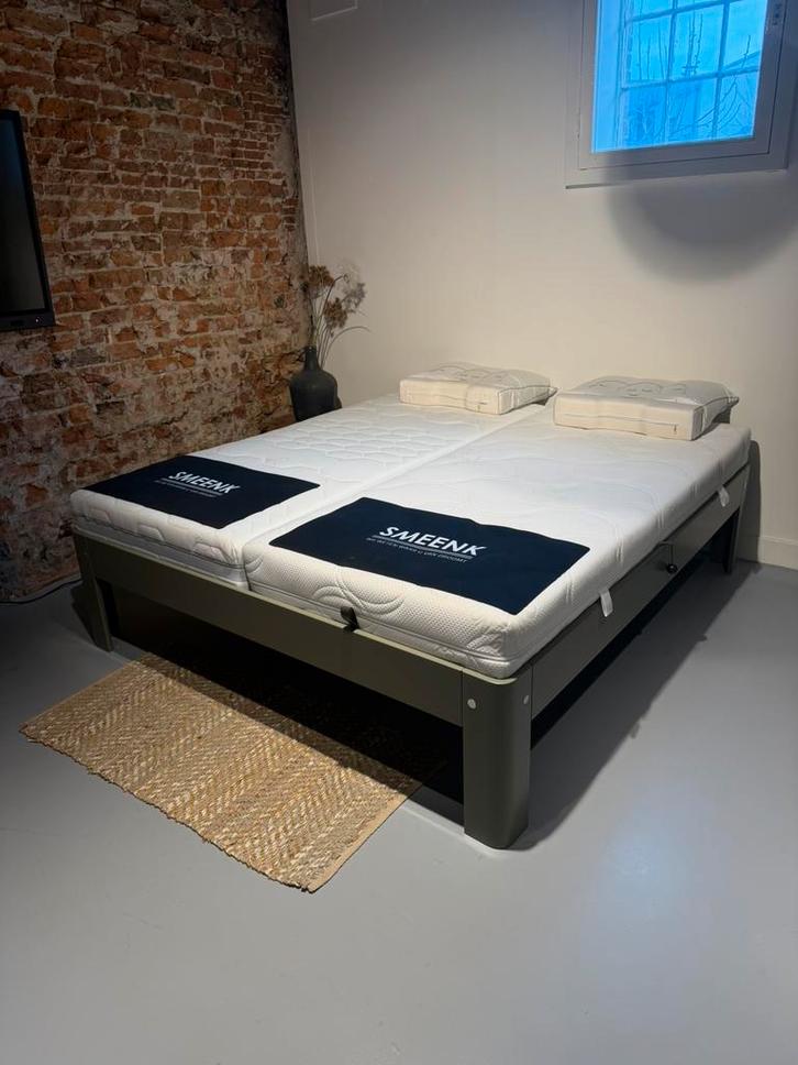 Auping Auronde 2000 Taupe + Nieuwe matrassen! KOOPJE!, Huis en Inrichting, Slaapkamer | Bedden, Zo goed als nieuw, Tweepersoons