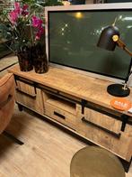 Vigo tv-kast Showmodel H65 x B153 x D50 cm, Kunststof, 150 tot 200 cm, Ophalen of Verzenden, Zo goed als nieuw