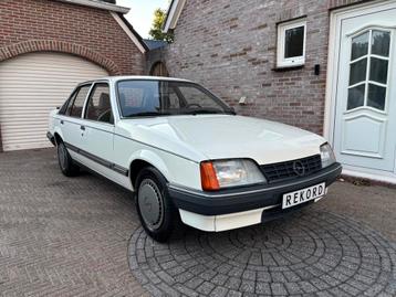 Opel Rekord E2 2.0 S GLS 1985 Wit beschikbaar voor biedingen