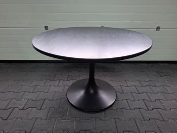 Vintage Tulp Tafel - Zwart Design beschikbaar voor biedingen