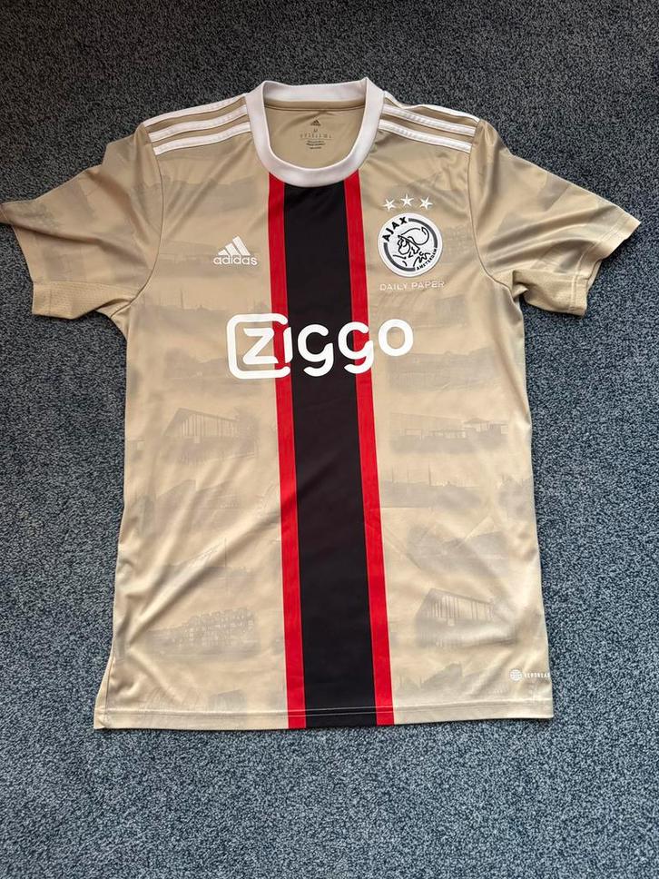 Ajax 2022/23 derde shirt, Sport en Fitness, Voetbal, Zo goed als nieuw, Shirt, Maat M, Ophalen