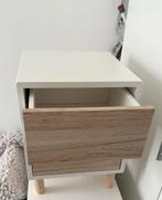 IKEA Eket nachtkastje op pootjes, Ophalen, Minder dan 45 cm, Zo goed als nieuw, Minder dan 55 cm