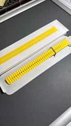 Apple Watch 49MM Yellow Ocean Band Extension XL, Apple Watch Ultra 49MM, Bandje, Apple, Nieuw