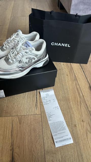 Chanel sneakers maat 46 origineel beschikbaar voor biedingen