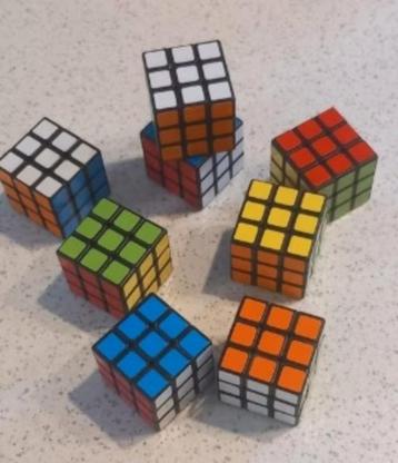 Leuke rubiks kubus traktatie "nieuw"   beschikbaar voor biedingen