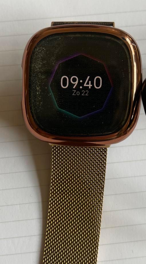 Fitbit smartwatch - prima staat, Sieraden, Tassen en Uiterlijk, Smartwatches, Zo goed als nieuw, Android, Zwart, Afstand, Waterdicht