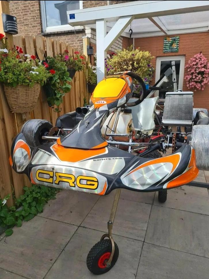 CRG KZ kart + Pavesi motor (3u) + Vega banden, Sport en Fitness, Karting, Gebruikt, Kart, Ophalen