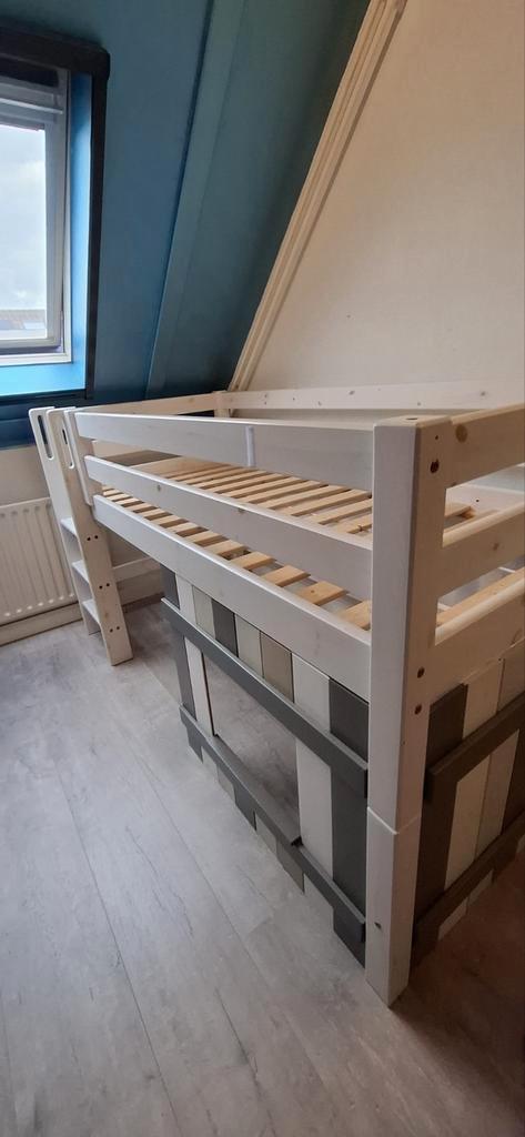 Knappe Hoogslaper - Ruimtebesparend!, Huis en Inrichting, Slaapkamer | Stapelbedden en Hoogslapers, Gebruikt, Hoogslaper, Eenpersoons