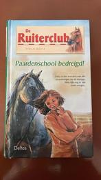 De Ruiterclub, Paardenschool bedreigd! - Sarah Bosse, Boeken, Ophalen, Zo goed als nieuw, Sarah Bosse, Fictie algemeen