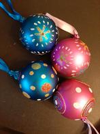 Mooie bewerkte kerstballen., Ophalen of Verzenden, Zo goed als nieuw