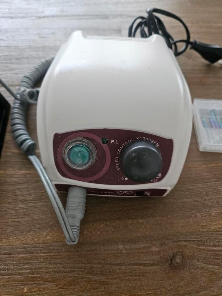 Nagelfrees.  Nail drill, Sieraden, Tassen en Uiterlijk, Uiterlijk | Cosmetica en Make-up, Zo goed als nieuw, Toebehoren, Handen en Nagels