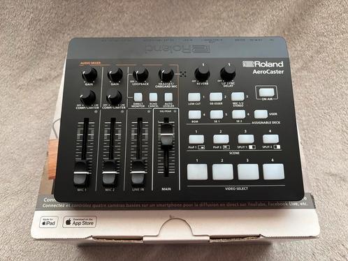 Roland Aerocaster + Apple USB-C naar USB en HDMI Adapter, Muziek en Instrumenten, Mengpanelen, Zo goed als nieuw, Ophalen of Verzenden