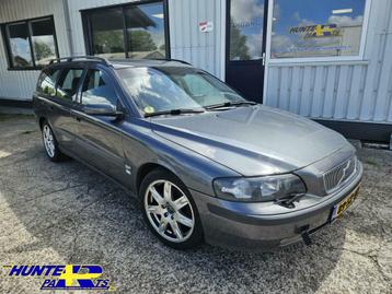 Volvo V70 2.4 D5 Geartronic Kleurcode 455 beschikbaar voor biedingen