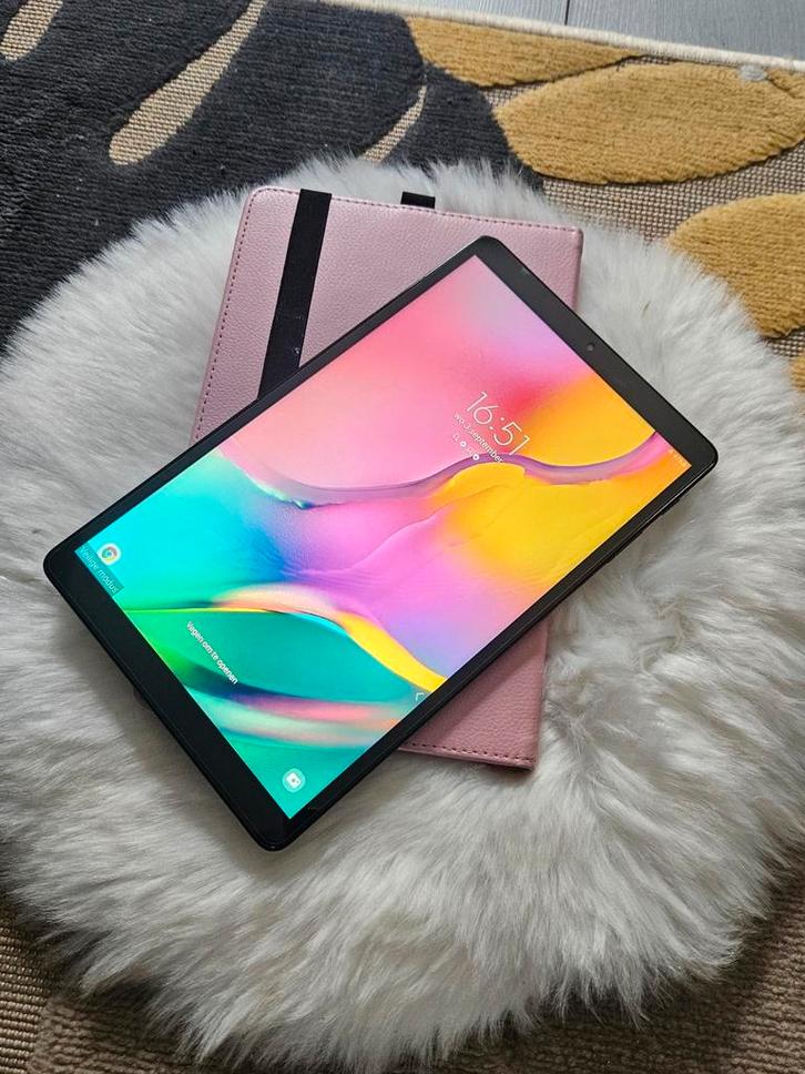 Samsung Galaxy Tab A 10.1" 32GB + Hoes, Computers en Software, Android Tablets, 10 inch, 32 GB, Ophalen of Verzenden