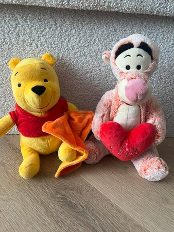 Winnie the pooh en tijgertje beschikbaar voor biedingen