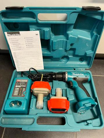 Accuboor: Makita 6270D met 2 accu’s en koffer beschikbaar voor biedingen