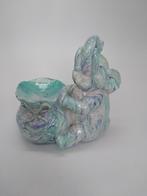 Leuk beeldje van olifant  met mand - marmerlook, Ophalen of Verzenden, Zo goed als nieuw, Overige soorten, Beeldje of Figuurtje